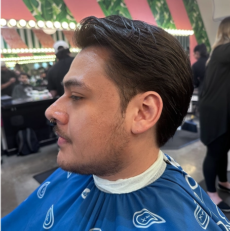 A freshly completed scissor cut.
